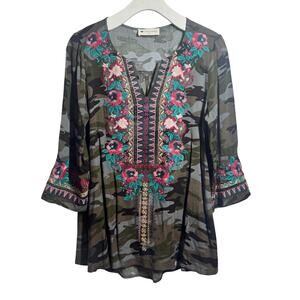 Hive & Honey Top Women S Camo Tunic Pink Floral Embroidery Boho Johnny Was Inspo